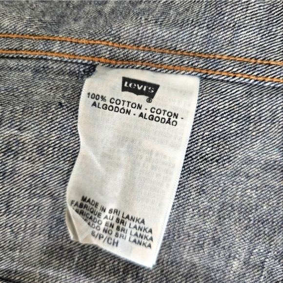 Levi's Premium Point Collar Sleeveless Denim Vest - Picture 9 of 16